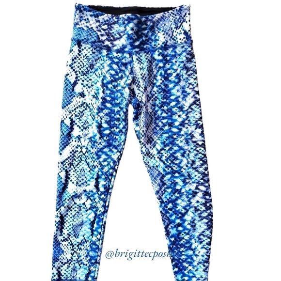 FLYWHEEL Cropped Snake Blue Leggings - Picture 5 of 7
